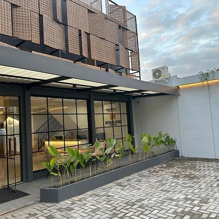 Hotel Masri Living By Daphna International Jogyakarta Zewnętrze zdjęcie