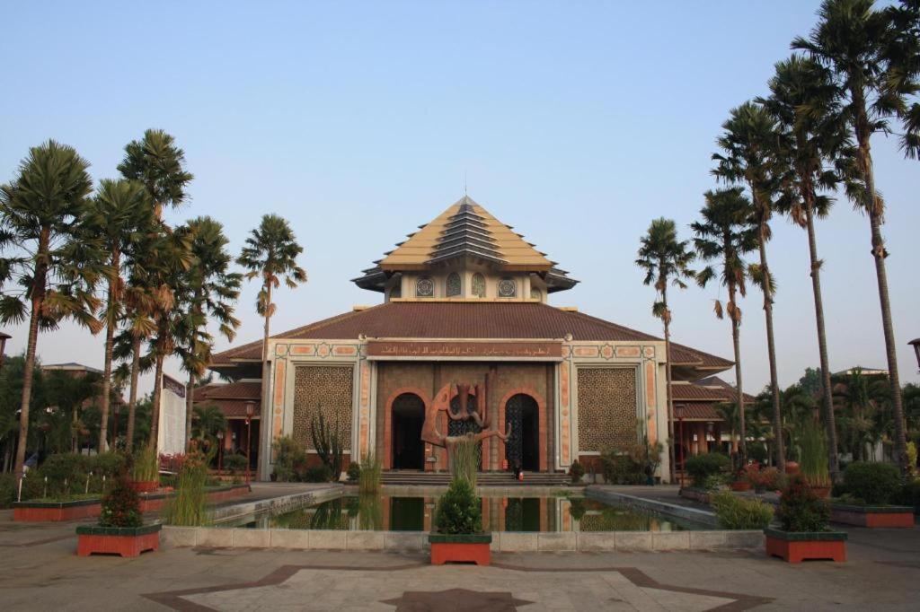 Hotel Masri Living By Daphna International Jogyakarta Zewnętrze zdjęcie