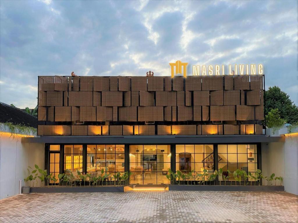 Hotel Masri Living By Daphna International Jogyakarta Zewnętrze zdjęcie