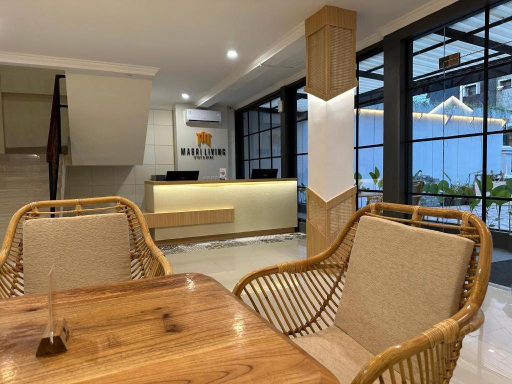 Hotel Masri Living By Daphna International Jogyakarta Zewnętrze zdjęcie