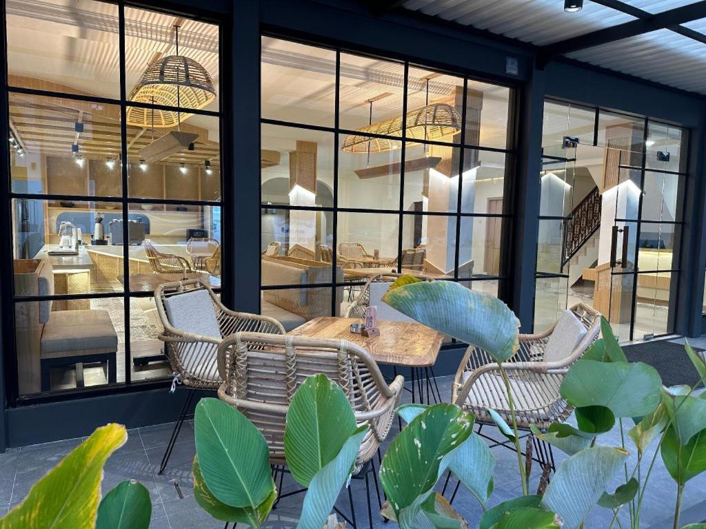 Hotel Masri Living By Daphna International Jogyakarta Zewnętrze zdjęcie
