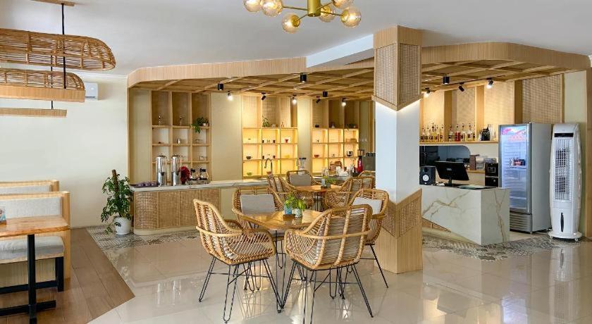 Hotel Masri Living By Daphna International Jogyakarta Zewnętrze zdjęcie